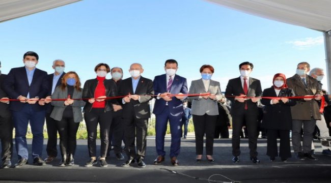Akşener, Eminönü-Alibeyköy Tramvay hattının açılış törenine katıldı