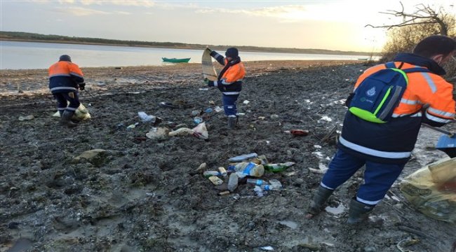 Baraj havzalarından 40 ton atık çıktı