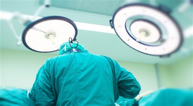 Böbrek çıkışı darlığına dair belirtiler, bulgular ve teşhis