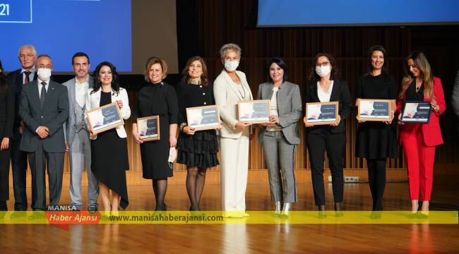 Duygu Sarı Kadın Girişimciliği İnovasyon Ödülünü aldı