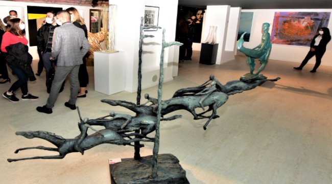 Kıbrıs Türk toplumunun simge yazarları