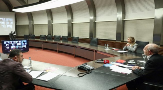 Kılıçdaroğlu, ev emekçisi kadınlar ile görüştü