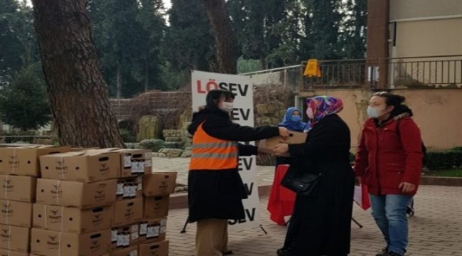 LÖSEV et desteği Manisa dağıtımıyla devam ediyor