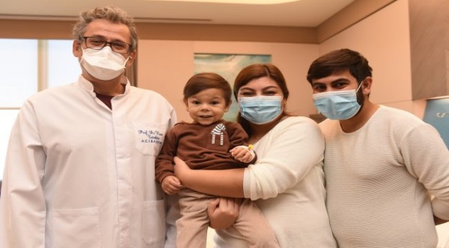Minik kalbi 3 yılda 4 ameliyatla düzeltildi