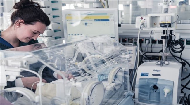 Prematüre bebekler Dräger’le nefes alıyor