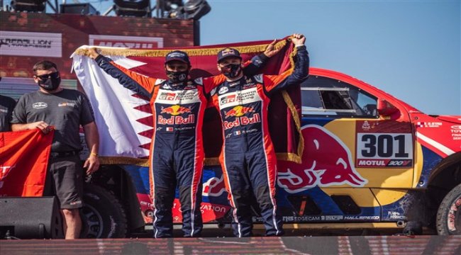 TOYOTA GAZOO Racing 2021 Dakar Rallisi’ni podyumda tamamladı