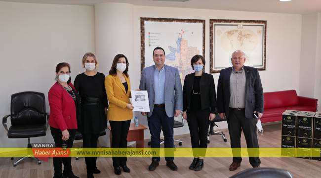 Akhisar Belediyesi’nden lösemili çocuklara zeytinyağı