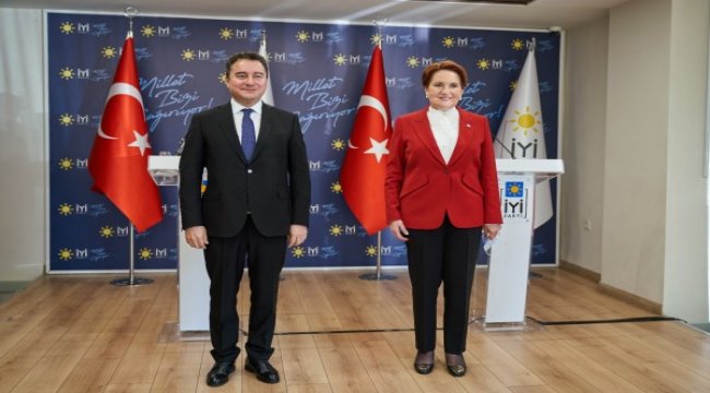Babacan: Yeni anayasa çağrısında bulunanlar önce mevcut anayasaya uysun