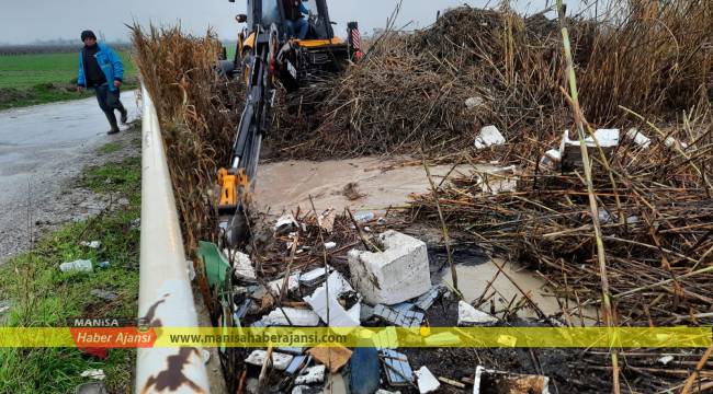 Derelerin ve Kanalların Çöplük Gibi Kullanılması Felaketlere Yol Açıyor