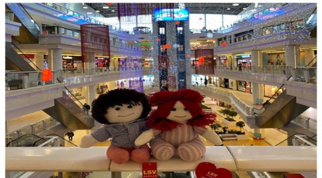 İyilik ile sevgi birleşti ve biz size âşık olduk”