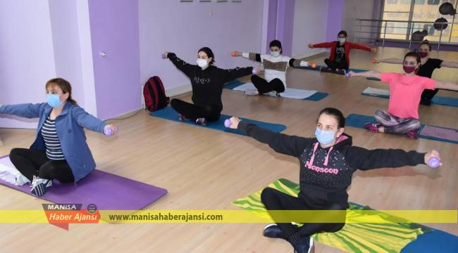 ŞEHZADELER BELEDİYESİ KADIN SPOR MERKEZİ KAPILARINI YENİDEN AÇTI