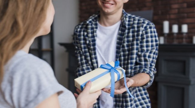 Sevgililer Günü’nde kadınların tercihi online alışveriş oldu
