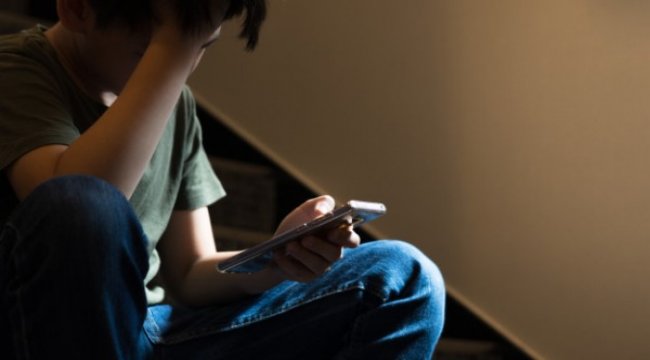 Türkiye’deki ebeveynlerin %57'si siber zorbalığın öncelikli sorun olduğunu söylüyor
