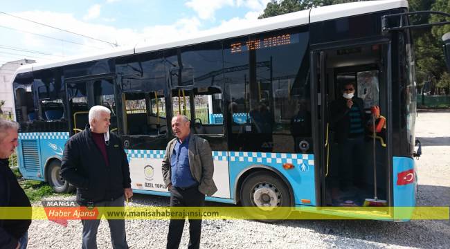 4 toplu taşıma aracına zarar verdiler