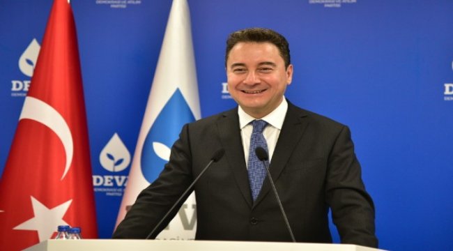 Babacan: “Şikâyet etmiyoruz, çözüm üretiyoruz”