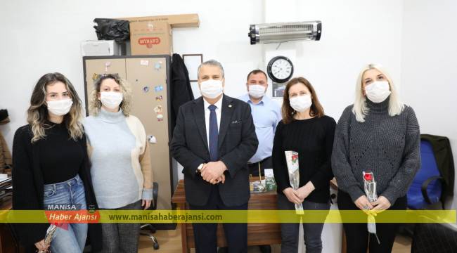 BAŞKAN ÇERÇİ 8 MART’TA KADIN PERSONELLERİ UNUTMADI