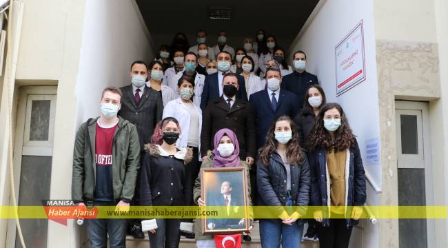 Büyükşehir Gençleriyle Birlikte Çanakkale Zaferi’ni Kutladı Şehitlerimizi Andı