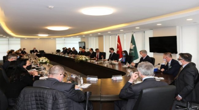 Davutoğlu, "Türkiye-AB ilişkilerine dair verimli bir sohbet oldu"