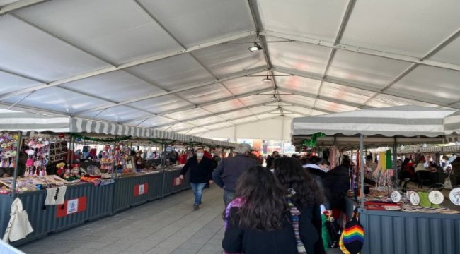 Kadıköy İskele Meydanı kadın üretimiyle renklendi