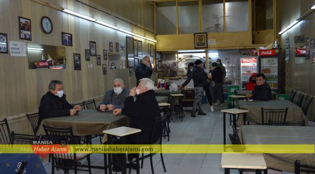 Kahvehaneler 102 gün sonra açıldı  Bugün bizim bayram günümüz
