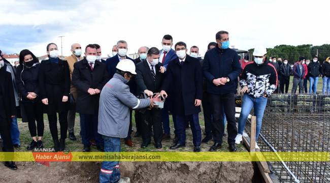 KORONAYA RAĞMEN HİZMETE DEVAM