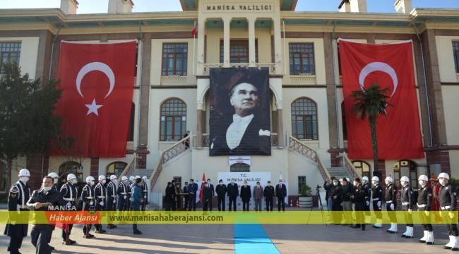 Şanlı Türk Bayrağımız Manisa'dan Çanakkale'ye yola çıktı
