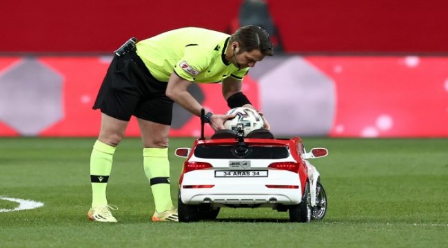 Türkiye Kupası yarı final ve final toplarını Aras Kargo sahaya taşıyor