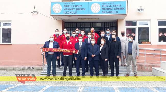 Alaşehir’de Şehit Polis Onur Ramazan Bayram’ın adına kütüphane