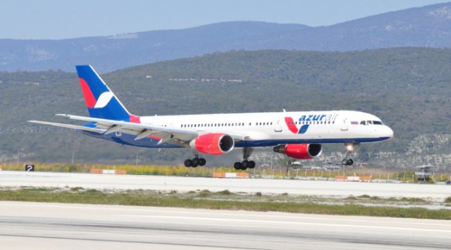 Bodrum sezonun ilk dış hat uçuşunu karşıladı