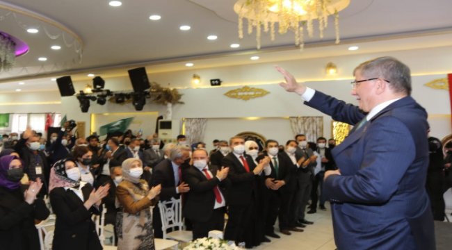 Davutoğlu'ndan iktidara çağrı: "Bu dört tedbiri hayata geçirin"