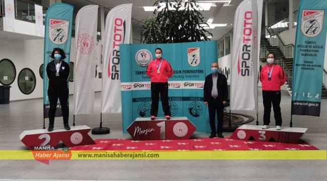 Gülşen Delen’den Gümüş Madalya