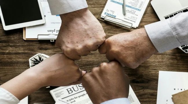 'İnsan·Marka·Deneyim' zirvesine işverenler katıldı