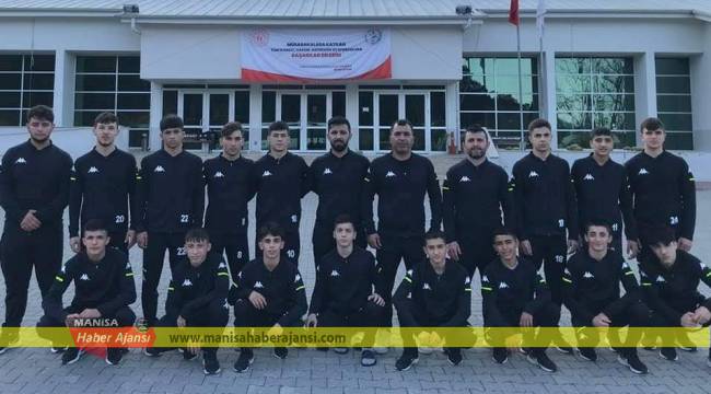 Manisa Güreş Eğitim Merkezi Antalya'da Türkiye Şampiyonu oldu