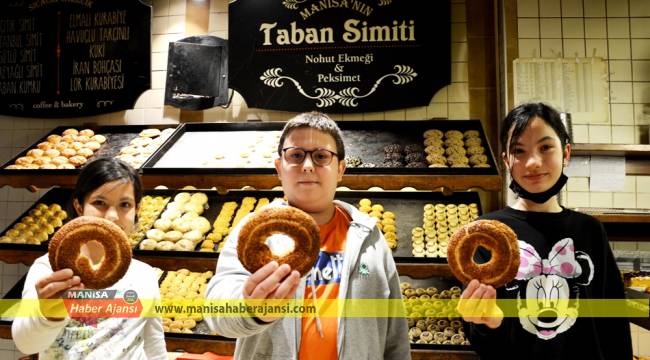 Nohut mayasından yapılan tescilli yöresel lezzet Taban simidi  Manisa’da sahurların vazgeçilmezi oldu