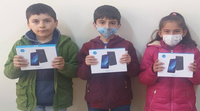 Pandemide eğitimleri yarım kalan 140 çocuğa destek