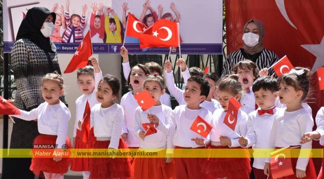 ŞEHZADELER BELEDİYESİ KREŞİ’NDE 23 NİSAN COŞKUSU