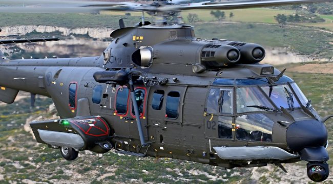 Singapur, ilk H225M helikopterini teslim aldı