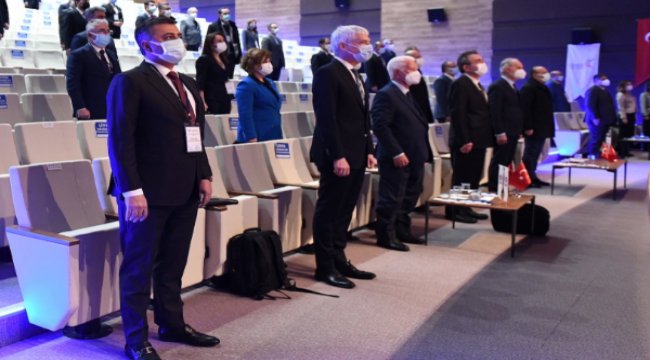 TAYSAD’ da bayrak değişimi