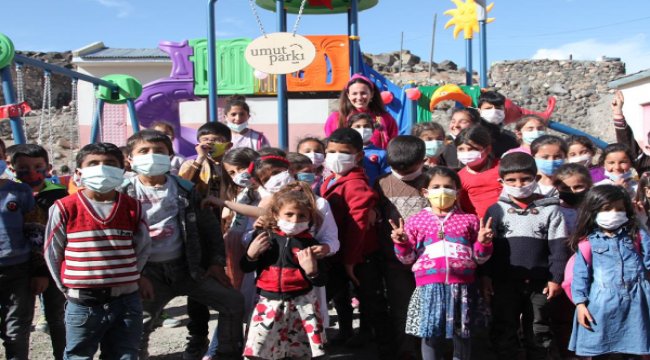 'Umut Parkı' çocukların yüzünü güldürdü