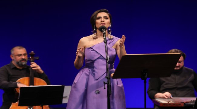 Unutulmaz şarkılar İş Sanat sahnesinde
