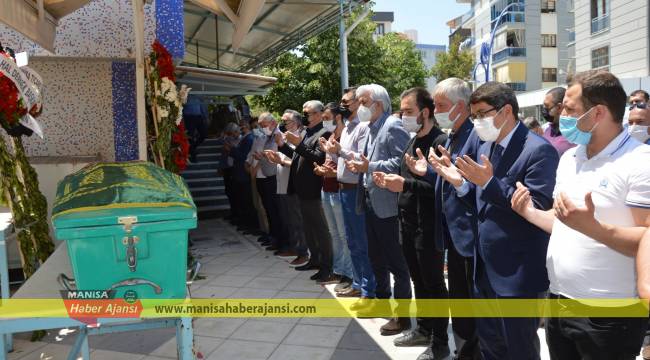 Halim Şener’den eşine son veda