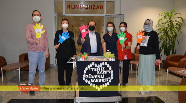 Hijyen için el şeklinde kurabiye yaptılar