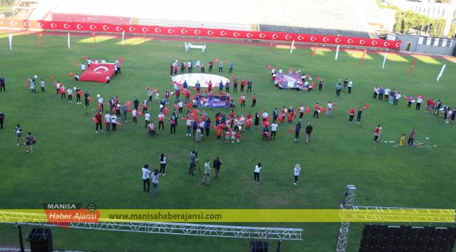 Manisa’da 19.19’da bayram coşkusu