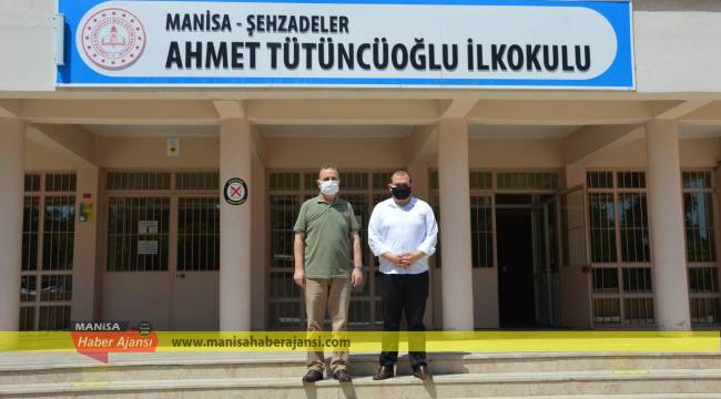 Okula değer katmak için mücadele ediyor