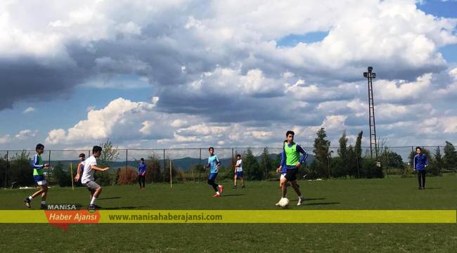 Yunusemre futbolda alt yapıya önem veriyor