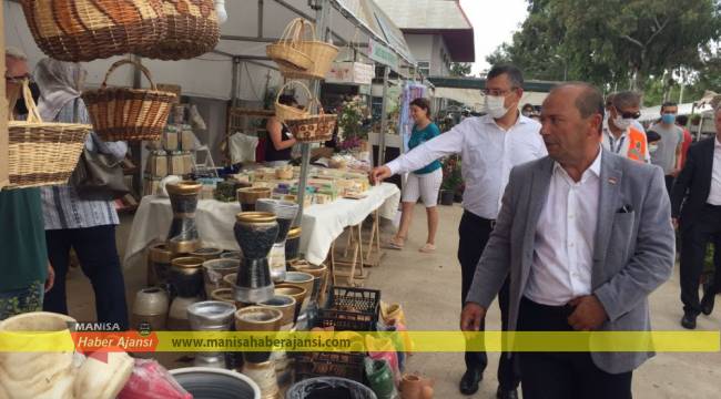 CHP'Lİ 3 MİLLETVEKİLİ, ÇİÇEK FESTİVALİ VE MESİR FUARI'NI GEZDİ