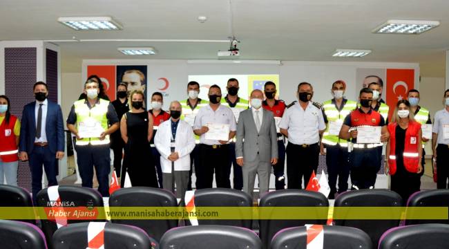 İlk yardım eğitimi alan jandarma personeline sertifika