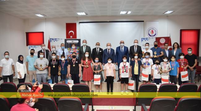 “Kendin Yap Atölyesi” Vali Karadeniz’in Katılımıyla Açıldı
