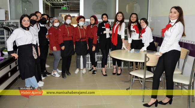 Üreten gençliğin simgesi İMKB Meslek Lisesi