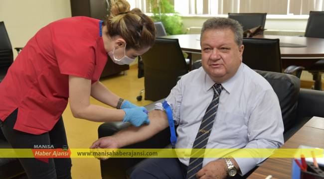 Vali Yardımcısı Hayri Sandıkçı’dan 79. kan bağışı